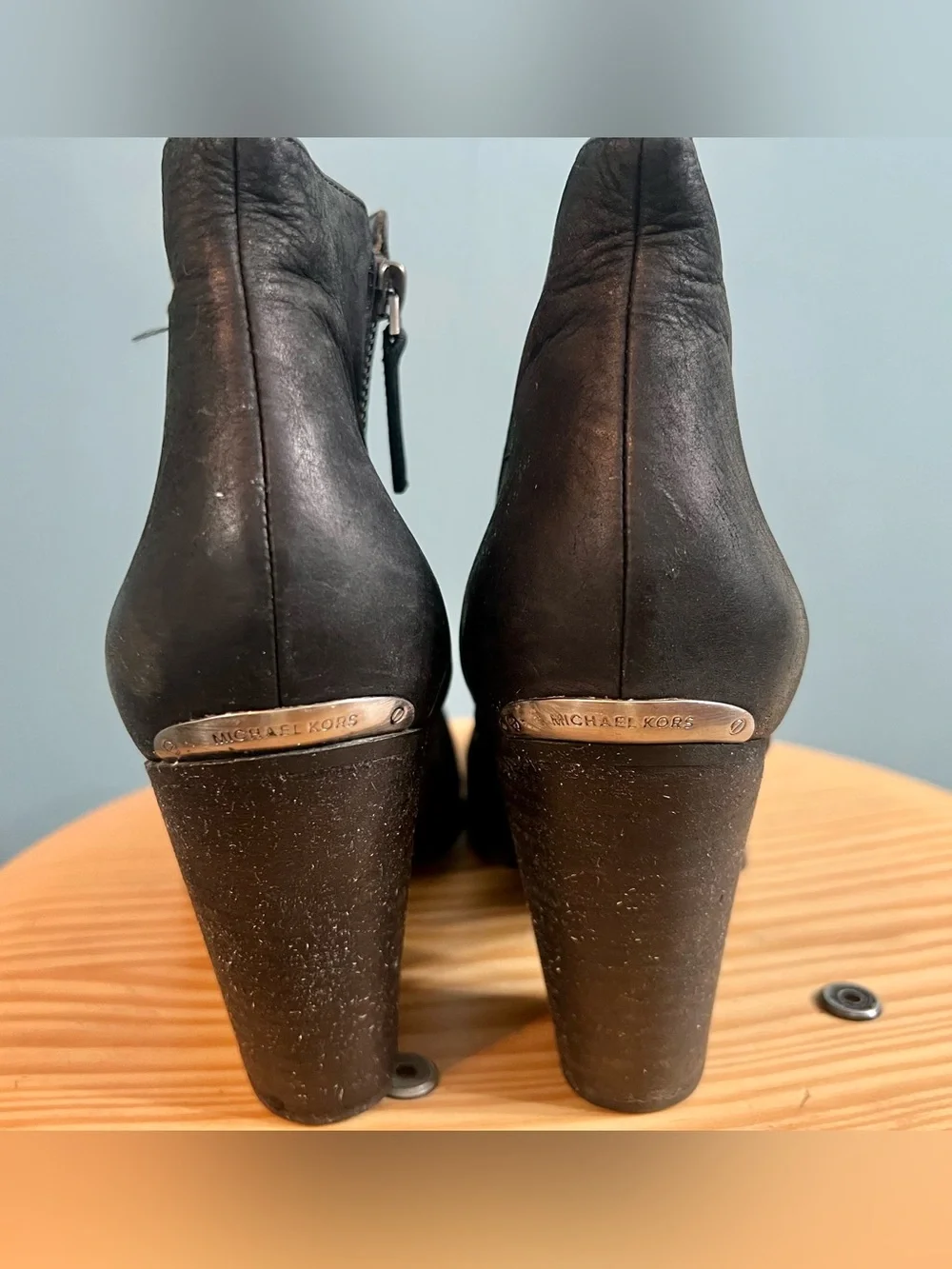 Michael Kors Black Leather Ankle Booties Block Heel Side Zip Size 8.5